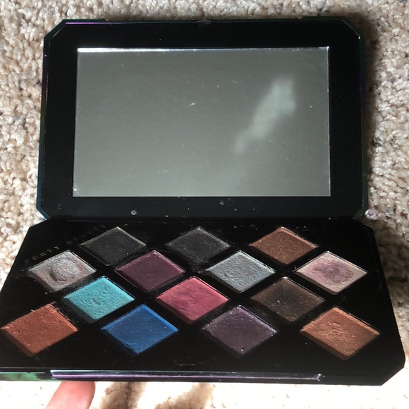 Fenty Beauty Makeup Fenty Beauty Galaxy Eyeshadow Palette